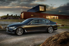 新体验BMW7系成为全球首款智能触控钥匙
