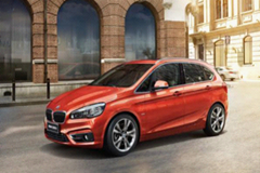 新BMW 2系旅行车：二胎时代“爸式带娃”出行方式